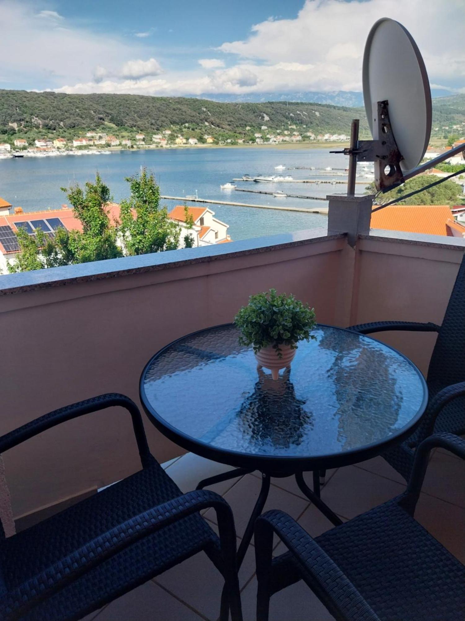 Ljubica Apartments And Rooms Супетарська Драґа Екстер'єр фото